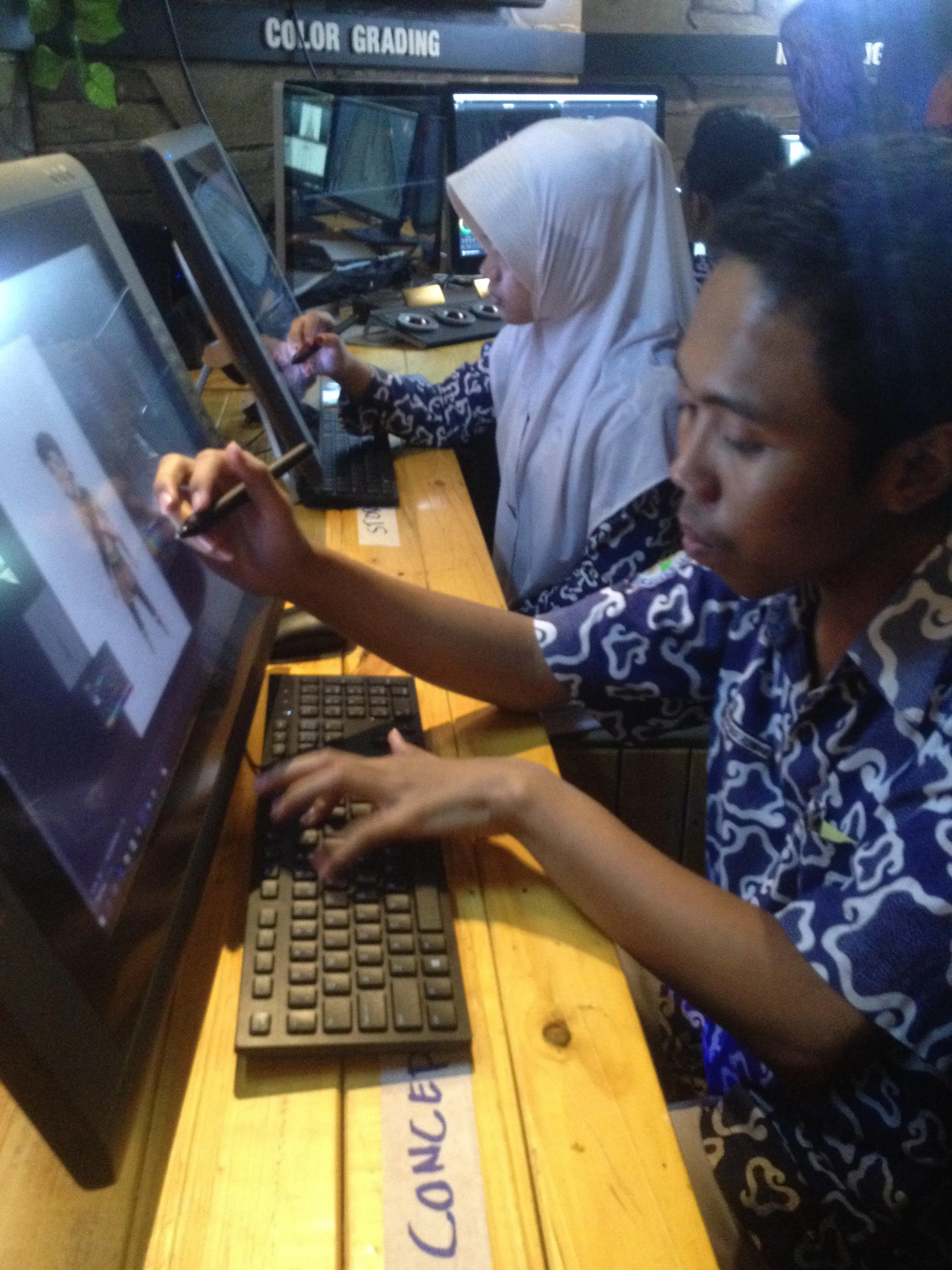 Bangga! Siswa SMK Kudus Berhasil Membuat 'Pasoa' -- Film Animasi Kelas Dunia 4