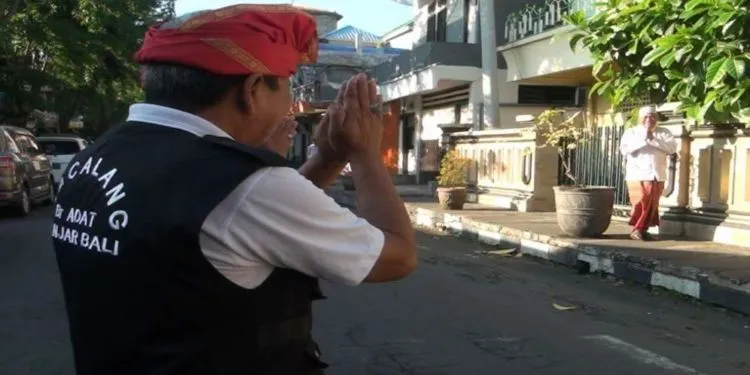Berupaya Hilangkan Islamophobia, Puluhan Masjid Inggris Buka Pintu Untuk Pengunjung Lintas Agama 12