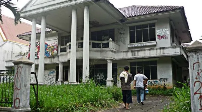 Menguak 7 Bangunan Penuh Misteri di Kota Jakarta. Warga Jakarta Pasti Khatam Kisah Seremnya! 8