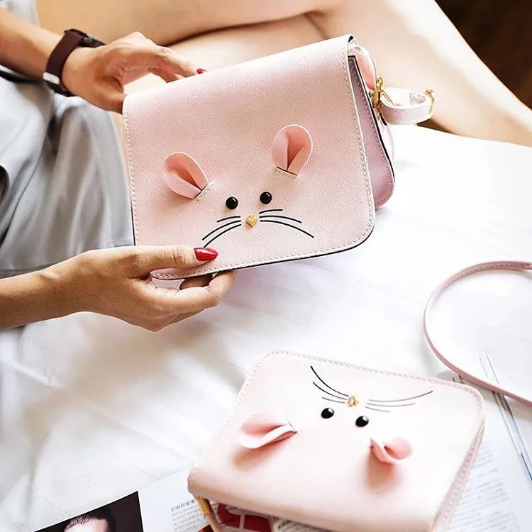 9 Sling Bag Lucu yang Bisa Kamu Pakai ke Manapun. Unik dan Simpel Banget! 14