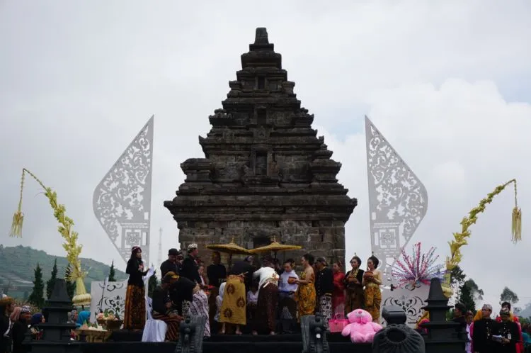 Event Romantis Dieng Culture Festival 2017 Kembali Datang. Saatnya Liburan ke Sana Bersama Pasangan! 7