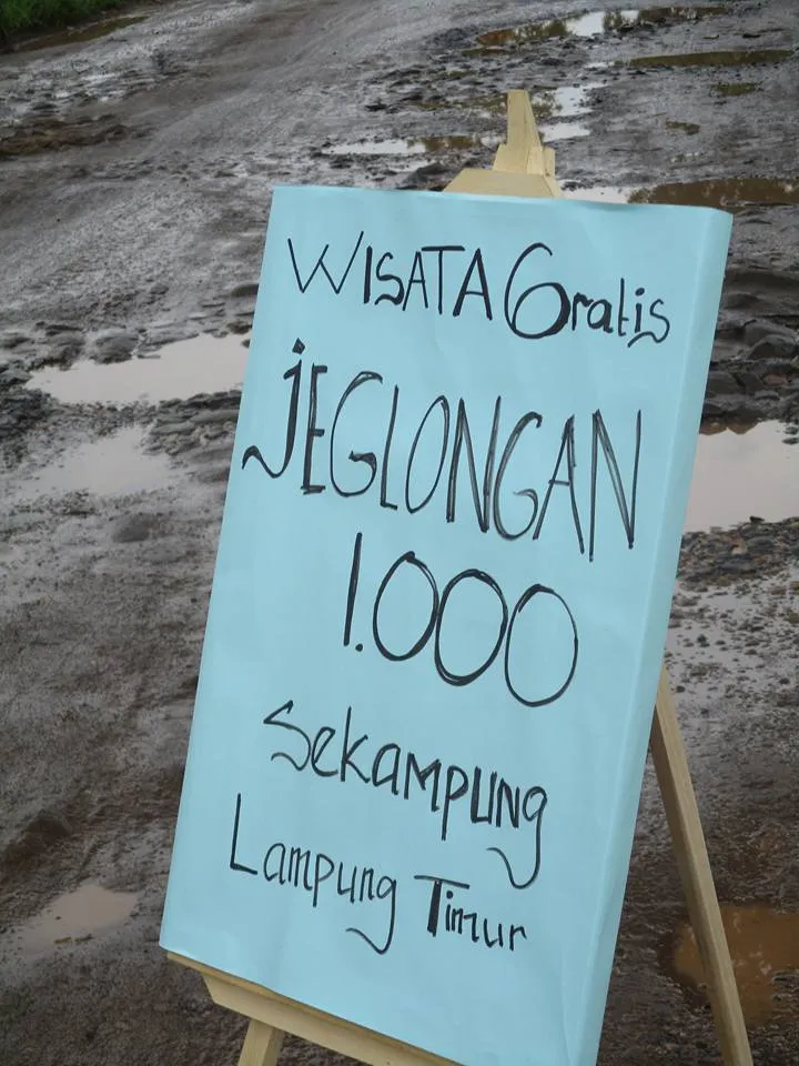 Wisata Jeglongan 1000, Protes Anak Muda Atas Kerusakan Jalan di Lampung Timur! Kreatif Banget Sih Mereka 9