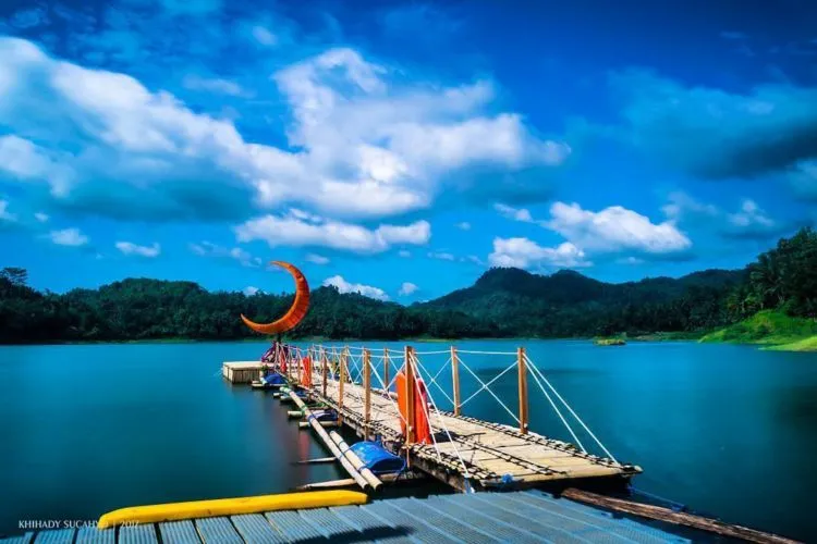 Destinasi Hits di Jogja, Taman Bambu Air Kulonprogo yang Panoramanya Juara. Ajaklah Pasanganmu ke Sana! 7