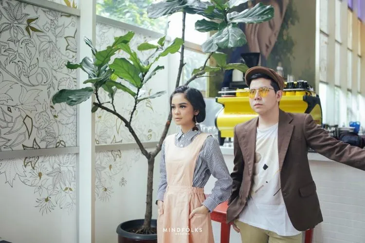 Sederhana Berbalut Ceria, Inilah 11 Foto Prewedding A la Haykal Kamil dan Tantri Namirah 13