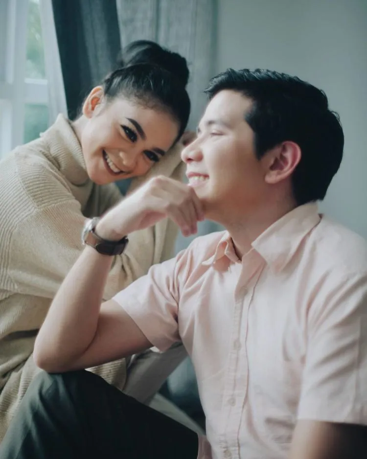 Sederhana Berbalut Ceria, Inilah 11 Foto Prewedding A la Haykal Kamil dan Tantri Namirah 15