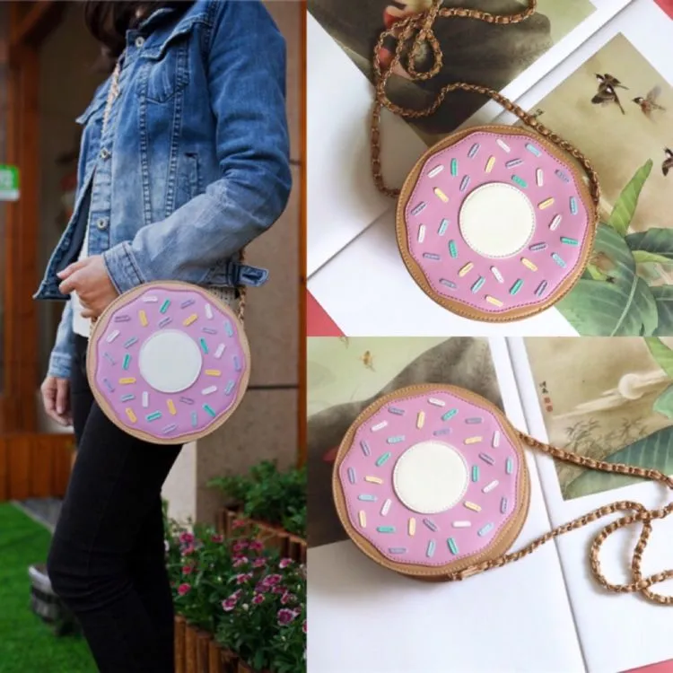 9 Sling Bag Lucu yang Bisa Kamu Pakai ke Manapun. Unik dan Simpel Banget! 15