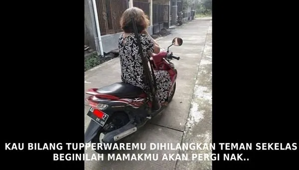 Celotehan Kocak Emak-Emak Soal Tupperware yang Nggak Bakal Hilang dari Ingatan Hingga Sekarang 35