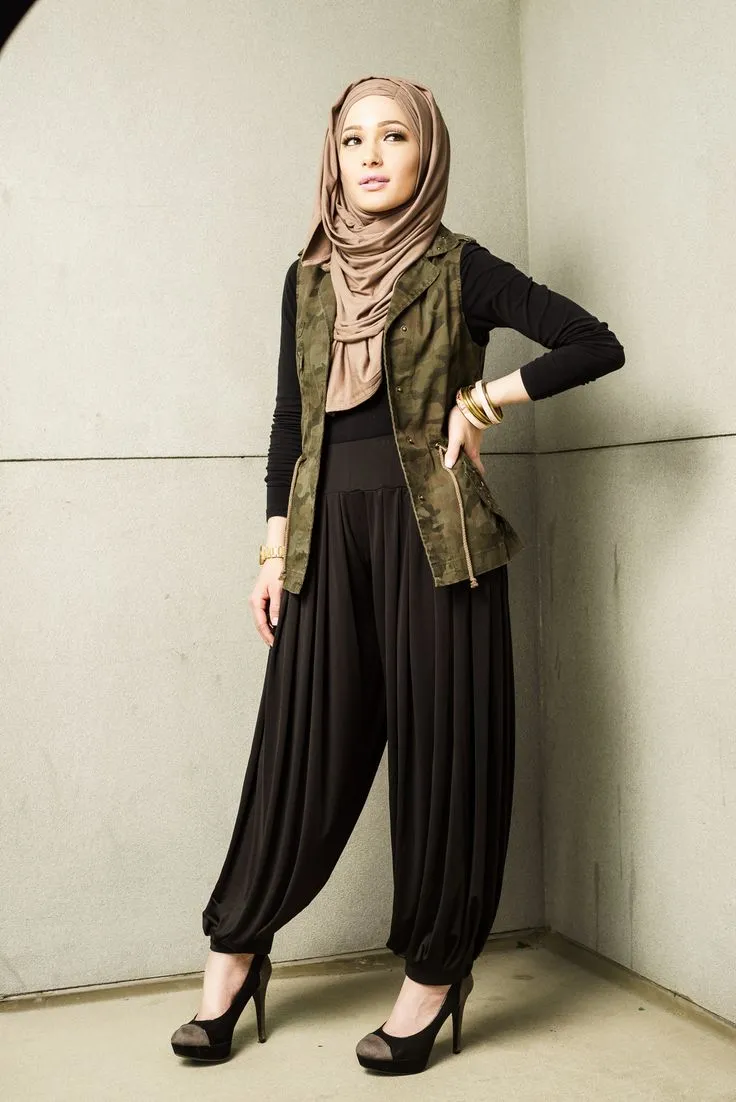 7 Inspirasi Busana A la Militer yang Disulap Jadi Gaya Buat Hijabers. Kurang Keren Apa Coba? 9
