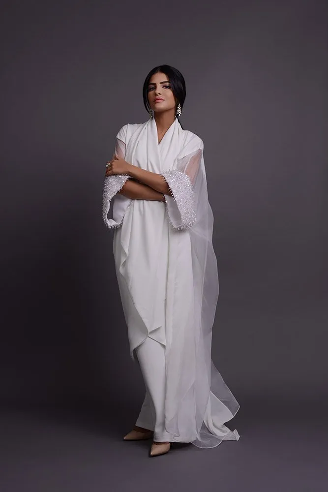 14 Gaya Fashion Ameera At-Taweel. Mantan Putri Kerajaan Arab yang Tersohor Kecantikannya 28