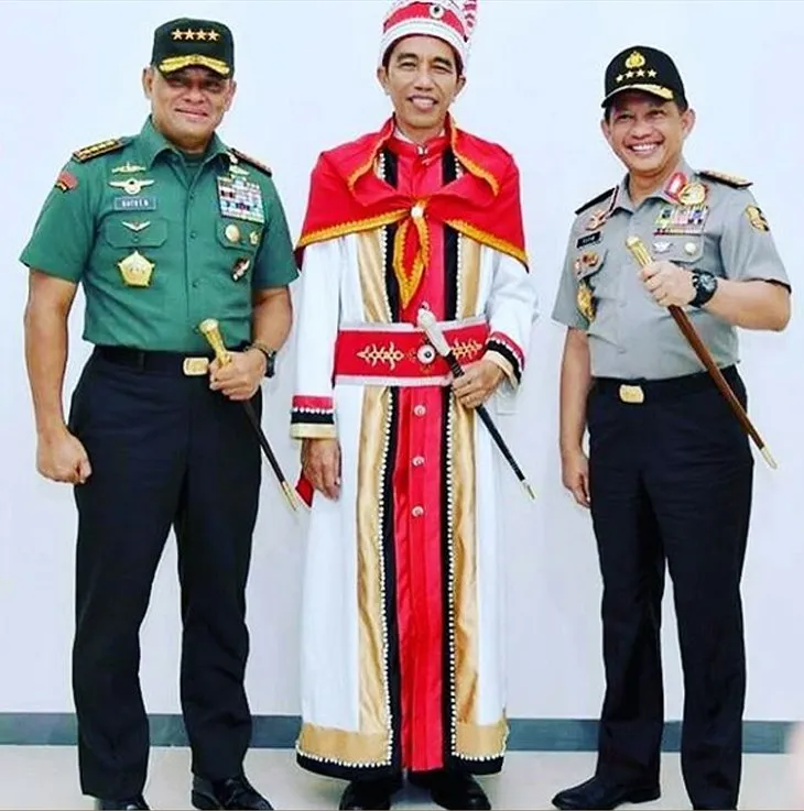 Biar Nggak Ada yang Ngejekin ‘Raja Kodok’ Lagi, Kamu Harus Kenal Baju Adat Maluku Ini! 4