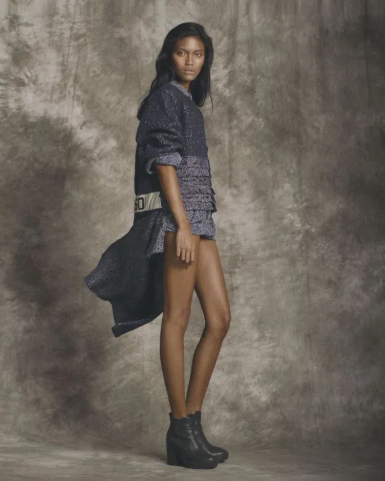 Mengenal Laras Sekar, Gadis Muda Indonesia yang Jadi Model di Paris Fashion Week 2017 9