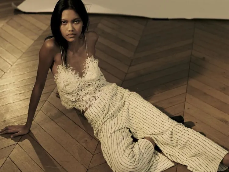 Mengenal Laras Sekar, Gadis Muda Indonesia yang Jadi Model di Paris Fashion Week 2017 11