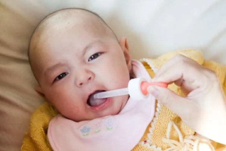 6 Fakta dan Mitos Seputar ASI. Benar Nggak Sih Payudara Besar = ASI-nya Pasti Banyak? 12