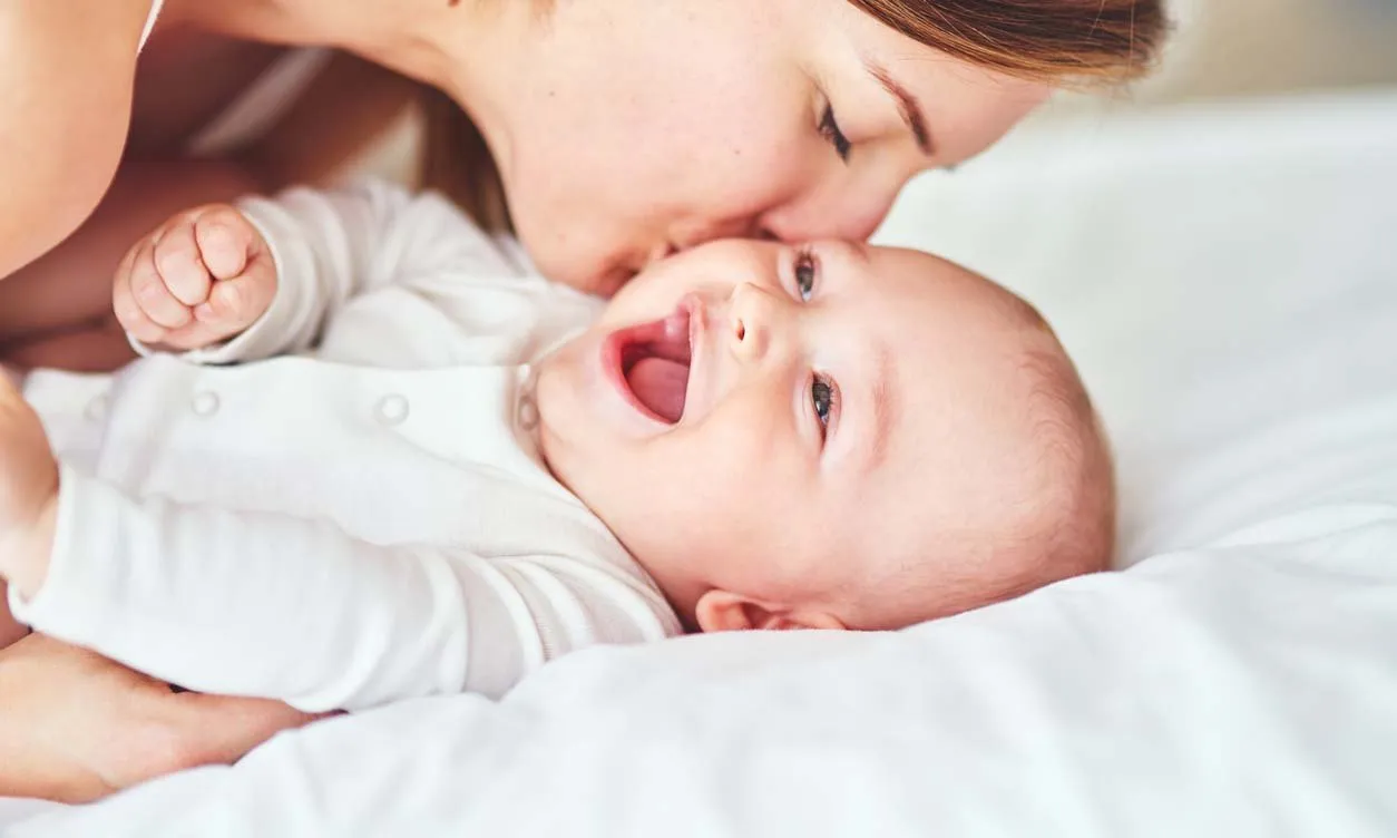 7 Mitos yang Nggak Boleh Kamu Percaya Saat Mengasuh Bayi. Calon Mama Muda Harus Pahami Ini 14