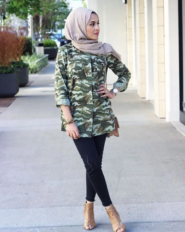 7 Inspirasi Busana A la Militer yang Disulap Jadi Gaya Buat Hijabers. Kurang Keren Apa Coba? 10