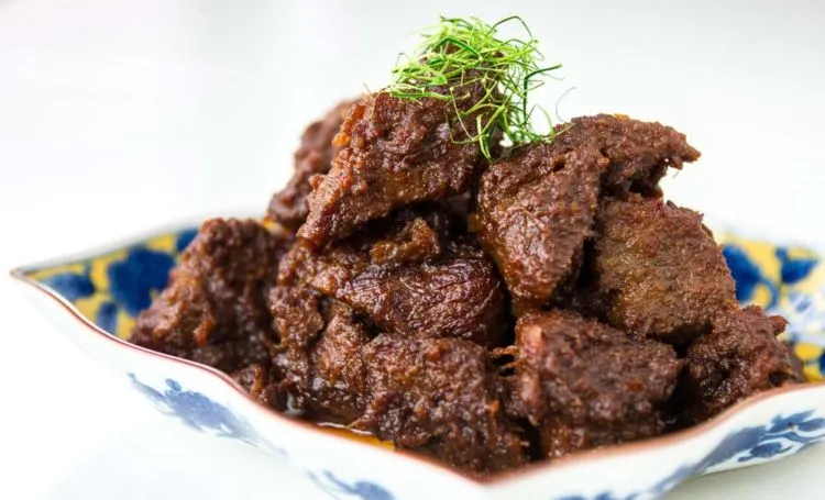 Selain Ceweknya, Ini 7 Makanan Indonesia yang Nggak Pernah Gagal Bikin Bule Jatuh Hati Selamanya 8