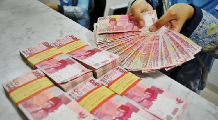 4 Alasan Kamu Harus Menabung Emas. Mumpung Masih Muda, Justru Jangan Nabung Uang Melulu 5
