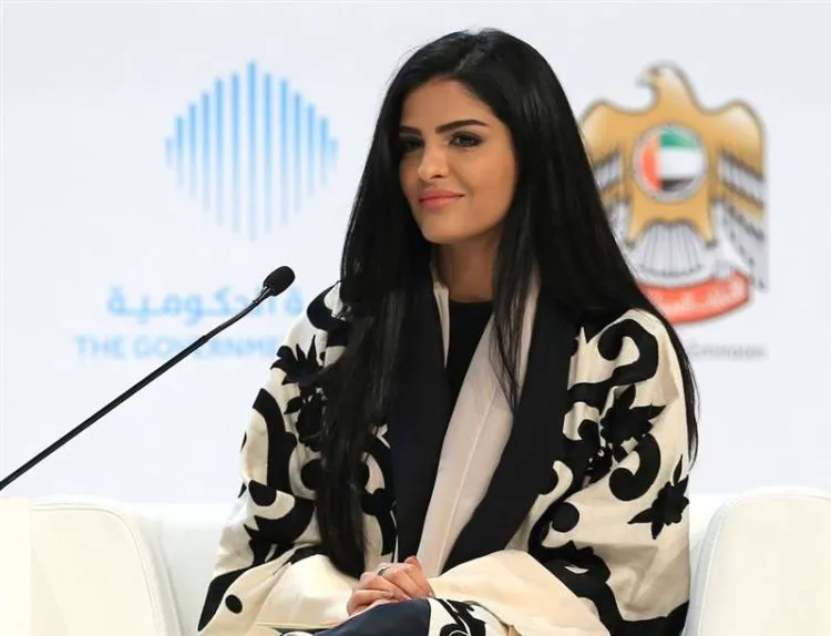 14 Gaya Fashion Ameera At-Taweel. Mantan Putri Kerajaan Arab yang Tersohor Kecantikannya 18