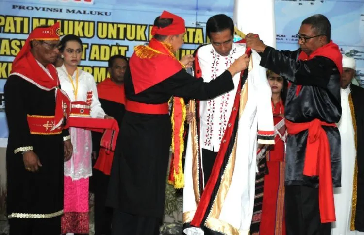Biar Nggak Ada yang Ngejekin ‘Raja Kodok’ Lagi, Kamu Harus Kenal Baju Adat Maluku Ini! 5