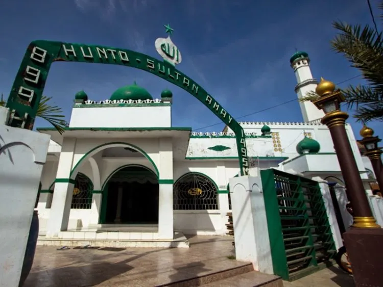 Masjid Tertua di Gorontalo Ini Ternyata Bukti Cinta Seorang Pria ke Istrinya, Simak Dulu Biar Kenal 4