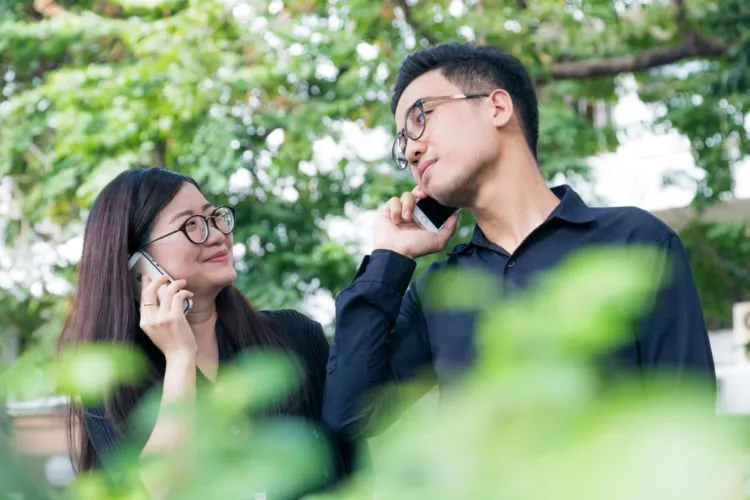 6 Perbedaan Dia yang Benar-benar Sayang atau Cuma Jadiin Kamu Cadangan. Cari Tahu Buat Memastikan! 8