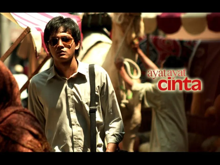 5 Alasan Kenapa Kamu yang Dulu Nonton ‘Ayat-Ayat Cinta’ Nggak Boleh Melewatkan ‘Ayat-Ayat Cinta 2’! 7