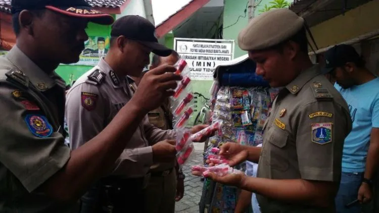 Diduga Jajanannya Dicampur Narkoba, Anak SD di Surabaya Sampai Teler. Harus Waspada Nih 7