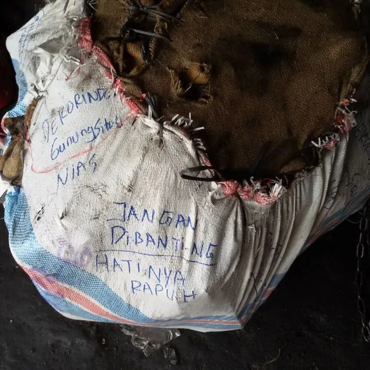 13 Taktik Kocak Biar Paketmu Mendarat Aman, Karena Tulisan ‘Jangan Dibanting’ Saja Nggak Cukup 26