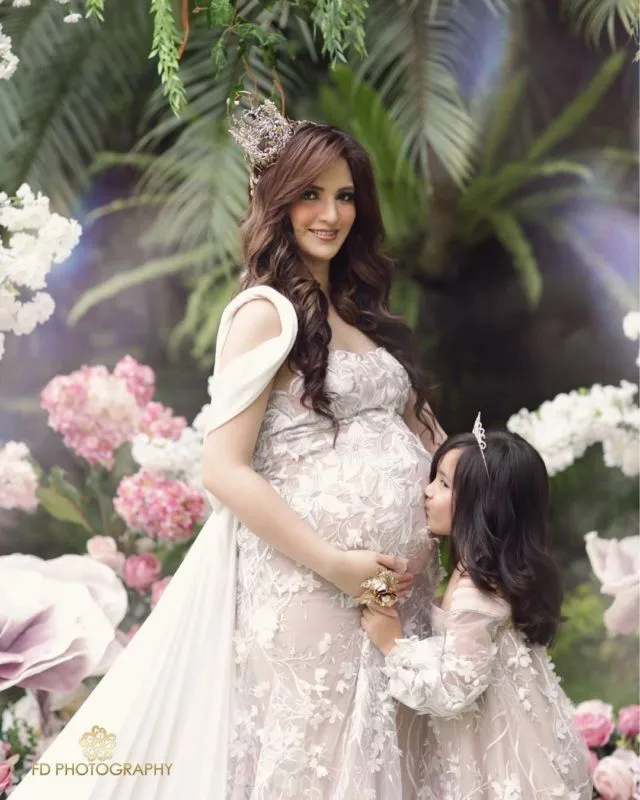 Yuk Intip Maternity Photoshoot Nia Ramadhani yang Menawan. Pantas Aja Dipuji Banyak Orang 18