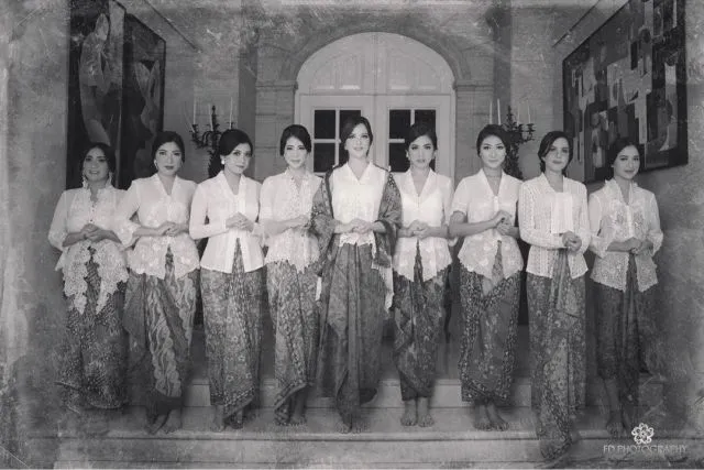 Begini Nih Geng Sosialita Nia Ramadhani-Jedar Berkebaya Ria Merayakan Hari Kartini, Ayu Tenan Rek! 23