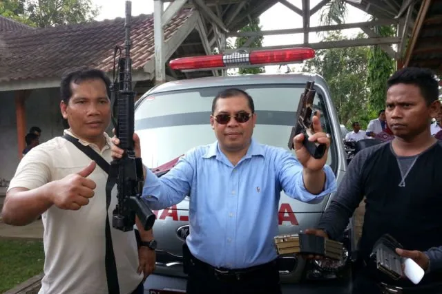 Lari Saat Razia, Mobil Keluarga Ini Dihujani Peluru. Meski Curiga, Apa Iya Polisi Harus Segitunya? 5