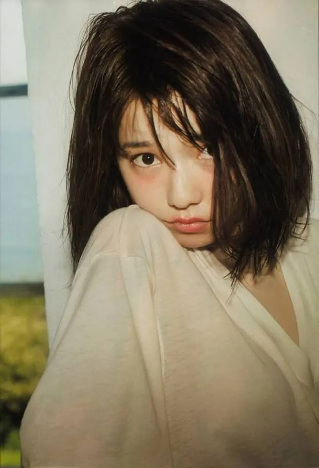 Tren Pakai Blush-on di Bawah Mata A La Cewek Jepang. Hasilnya? Wajahmu Jadi Menggemaskan! 10