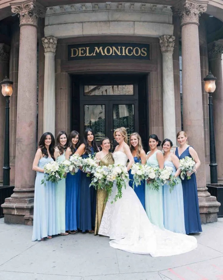 14 Inspirasi Gaun Bridesmaid Aneka Warna. Kata Siapa Seragam Harus Serba Sama? 15