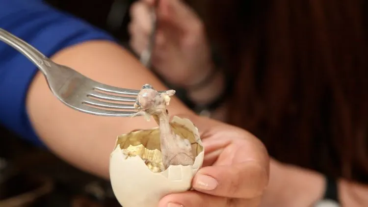 5 Makanan Ini Disukai Banget di Negaranya, Tapi Orang Luar Negeri Bakal Bilang, ’Ih Menjijikan!’ 9