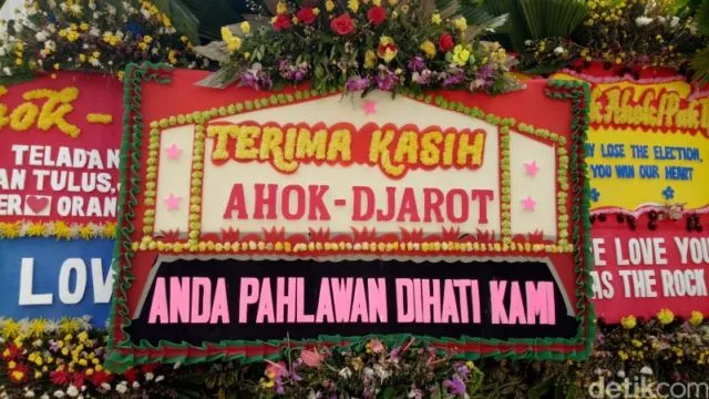 14 Karangan Bunga Unik untuk Ahok-Djarot dari Pendukungnya, Semoga Tidak Larut dalam Kekalahan 20