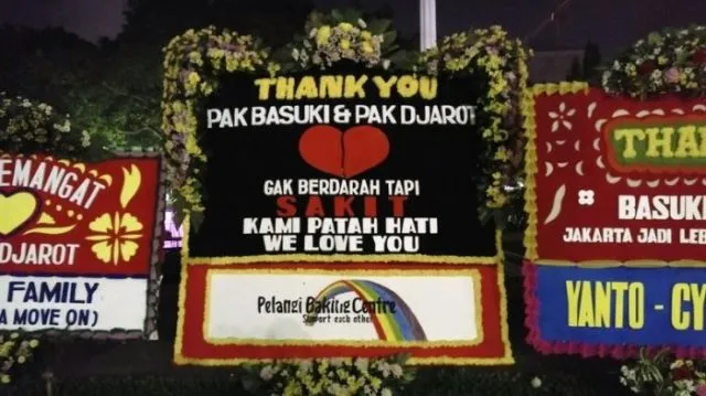 14 Karangan Bunga Unik untuk Ahok-Djarot dari Pendukungnya, Semoga Tidak Larut dalam Kekalahan 23