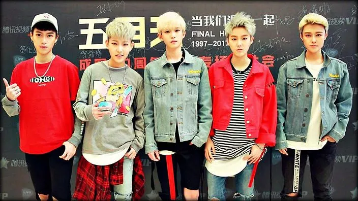 FFC-Acrush Ini Boyband Paling Membingungkan. Isinya Cewek Semua… Tapi Kok Boyband? Kok Ganteng? 7