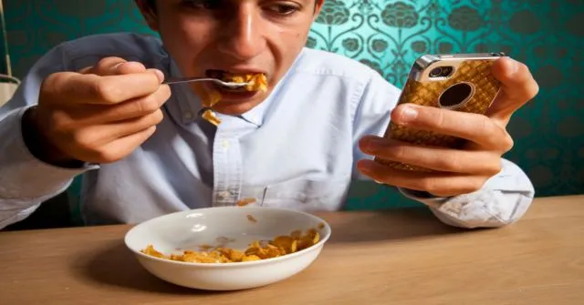 Bukan Cuma Narkoba atau Alkohol yang Bahaya. Sekarang Ada Pusat Rehabilitasi buat Pecandu Smartphone 8