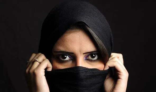 Kisah Cewek yang Ditantang Temannya Lepas Hijab, Jawaban Ayahnya Benar-Benar Mengharukan 8