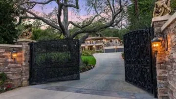 Lagi Cari Rumah? Yuk Cek 4 Rumah Seleb Luar Negeri yang Lagi Dijual Ini, Duitnya Urusan Belakangan
