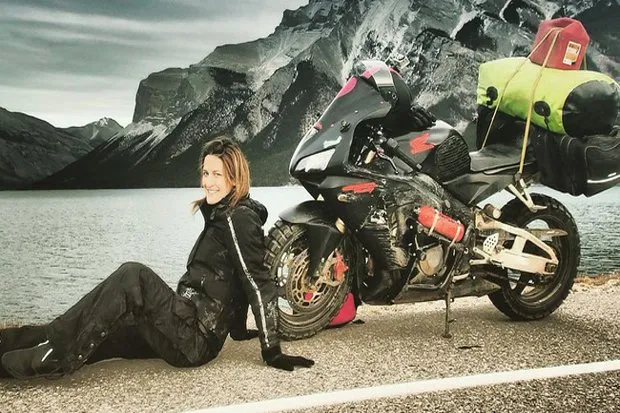 Boleh Ditiru, Cewek Ini Touring Keliling Dunia Pakai Motor Usai Putus Cinta! Bodo Amat dengan Mantan 5