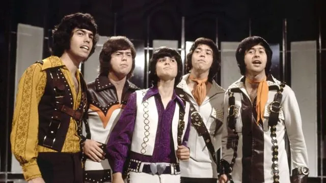 Mulai Dari Ketampanan Personil Sampai Kesetiaan Fans, Ini Dia A-Z Tentang Boy Band di Dunia Hiburan! 7