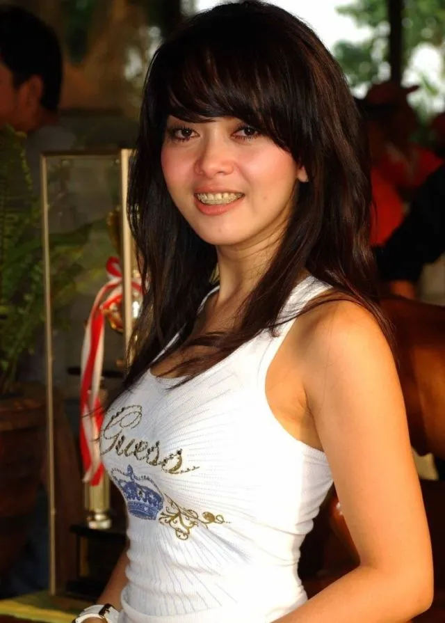9 Style Artis yang Sukses Bikin Pangling. Transformasinya Duh, Bikin Merinding! 35