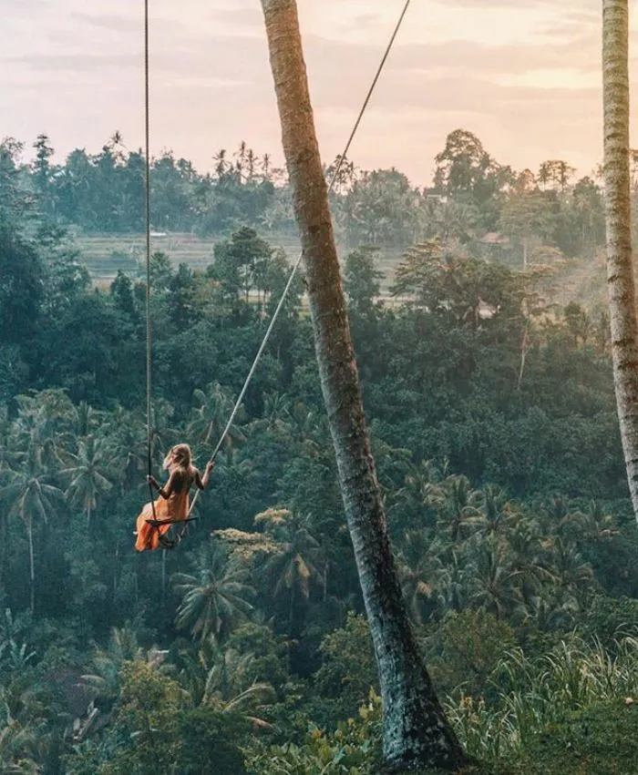 Kisah Cinta Kekinian, Dua Selebgram Jatuh Cinta dan Keliling Dunia. Satu Fotonya Dihargai 100 Juta! 17