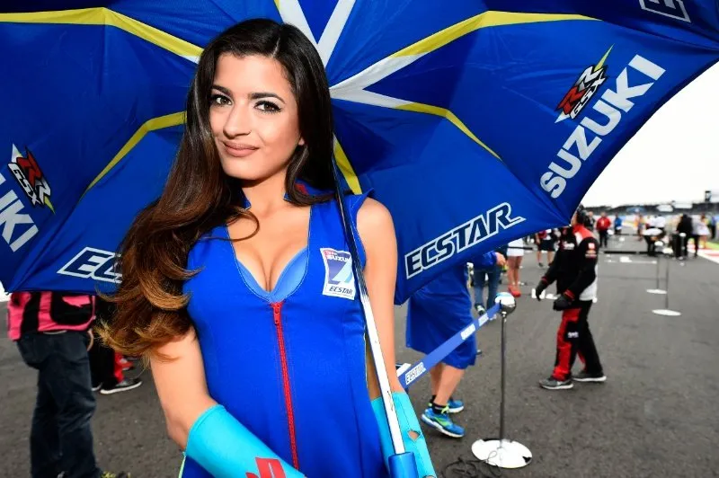 Sebelum Berasumsi Aneh-aneh, Coba Pahami Dulu Beberapa Fakta Menarik Seputar Umbrella Girls Ini! 7