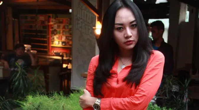 Omongannya Suka Nggak Jelas, Tapi Terbukti Inilah Daftar Wanita Cantik yang Terjerat Vicky Prasetyo 8