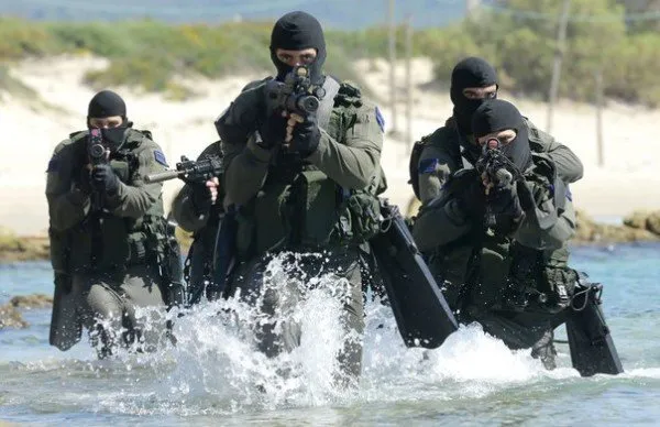 8 Pasukan Elit Terkuat di Dunia. Bukan Cuma Andalkan Peralatan Militer Berat, Skill-nya Wow Banget 12