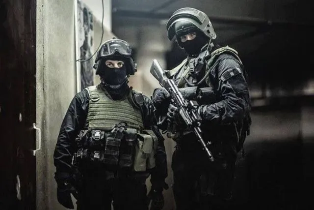 8 Pasukan Elit Terkuat di Dunia. Bukan Cuma Andalkan Peralatan Militer Berat, Skill-nya Wow Banget 14