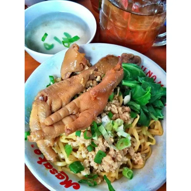 9+ Mie Ayam di Semarang yang Jadi Favorit Warga Lokal 11