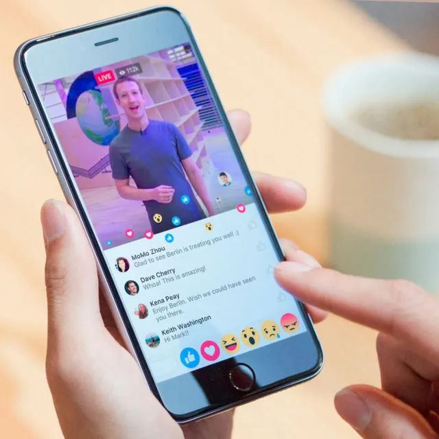 Untuk Awasi Konten Kekerasan, Facebook Bakal Rekrut 3000 Pekerja Baru. Ada yang Minat Daftar?! 7